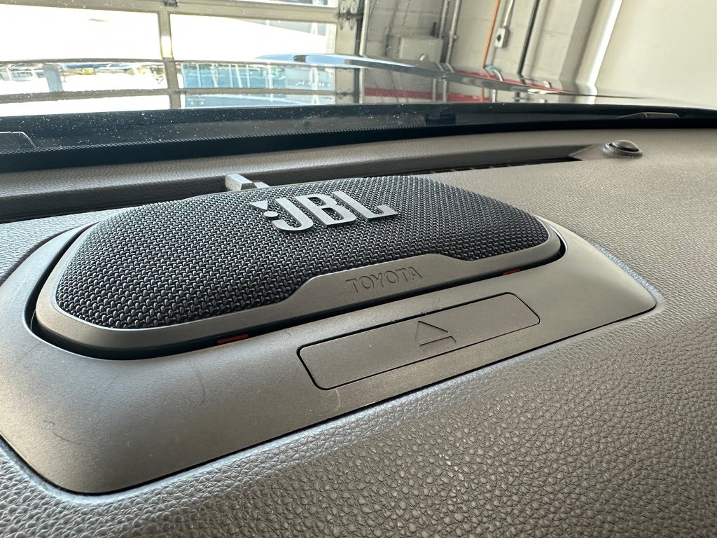2024 Toyota Tacoma Double Cab TRD SPORT PREMIUM in Cowansville, Quebec - 31 - w1024h768px