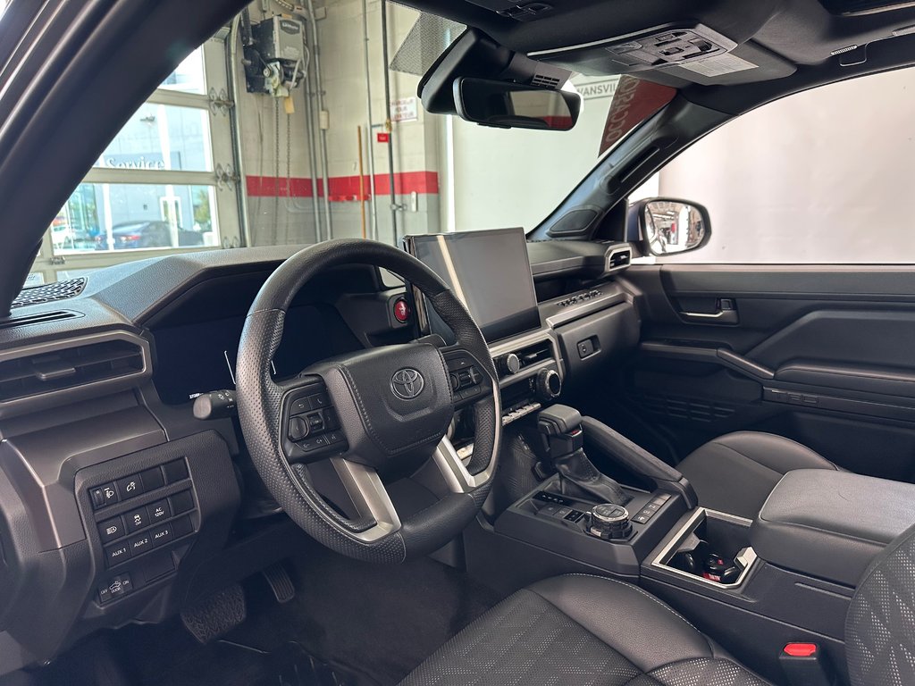 2024 Toyota Tacoma Double Cab TRD SPORT PREMIUM in Cowansville, Quebec - 9 - w1024h768px