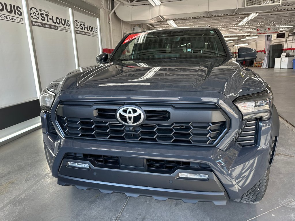 2024 Toyota Tacoma Double Cab TRD SPORT PREMIUM in Cowansville, Quebec - 7 - w1024h768px