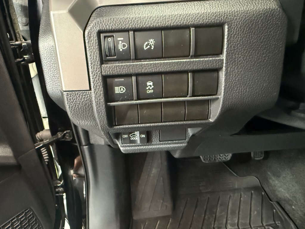 Toyota Tacoma TRD Off Road 2024 à Cowansville, Québec - 17 - w1024h768px