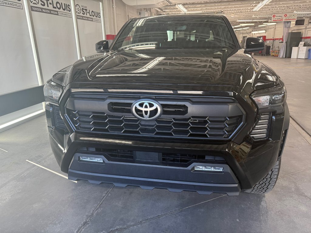 Toyota Tacoma TRD Off Road 2024 à Cowansville, Québec - 5 - w1024h768px