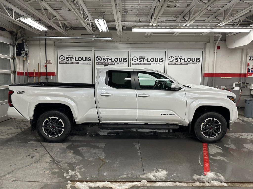 2025 Toyota Tacoma DOUBLE CAB AT in Cowansville, Quebec - 1 - w1024h768px