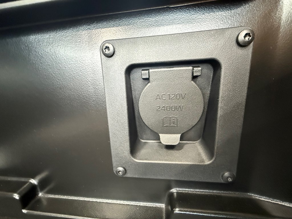 Toyota Tacoma Trailhunter Hybride 2025 à Cowansville, Québec - 9 - w1024h768px