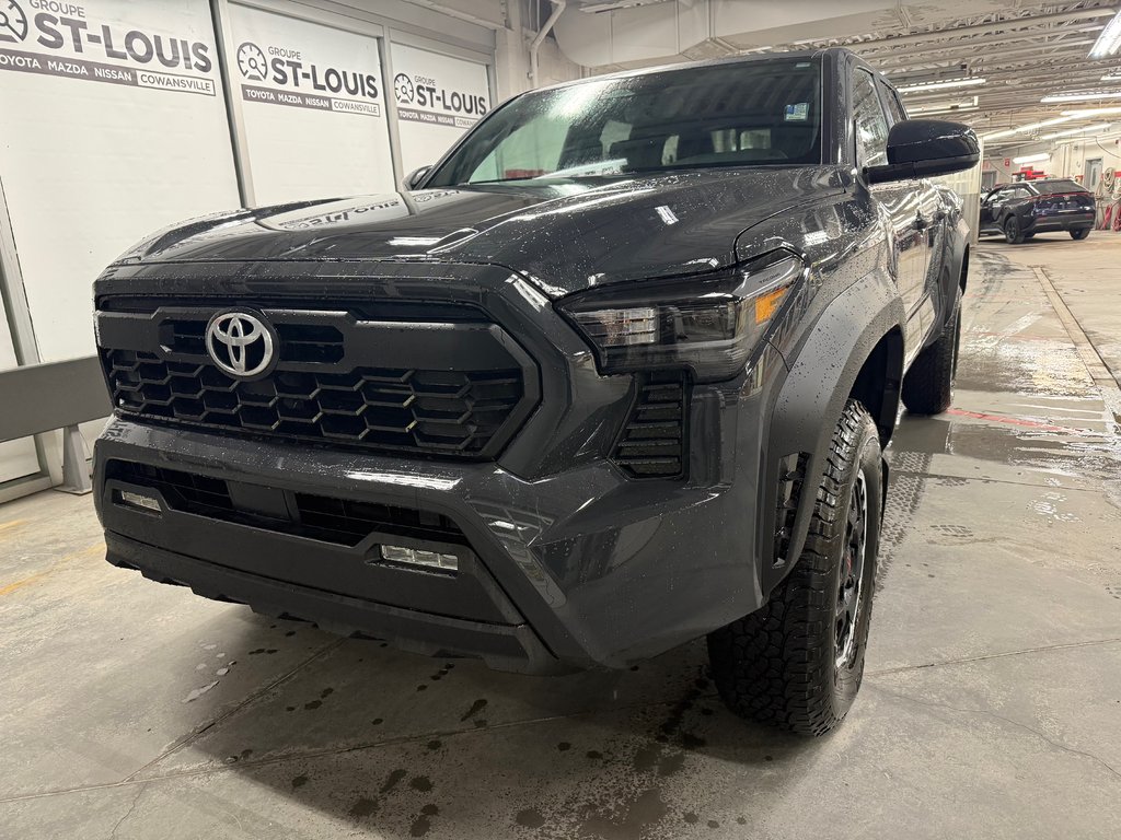 Toyota Tacoma 4x4 Double Cab 6M TRD Hors route (caisse 5 pi) 2025 à Cowansville, Québec - 5 - w1024h768px