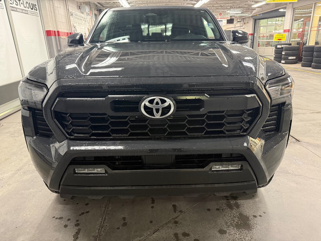 Toyota Tacoma 4x4 Double Cab 6M TRD Hors route (caisse 5 pi) 2025 à Cowansville, Québec - 4 - w1024h768px