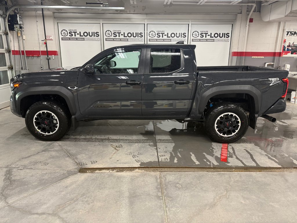 Toyota Tacoma 4x4 Double Cab 6M TRD Hors route (caisse 5 pi) 2025 à Cowansville, Québec - 2 - w1024h768px
