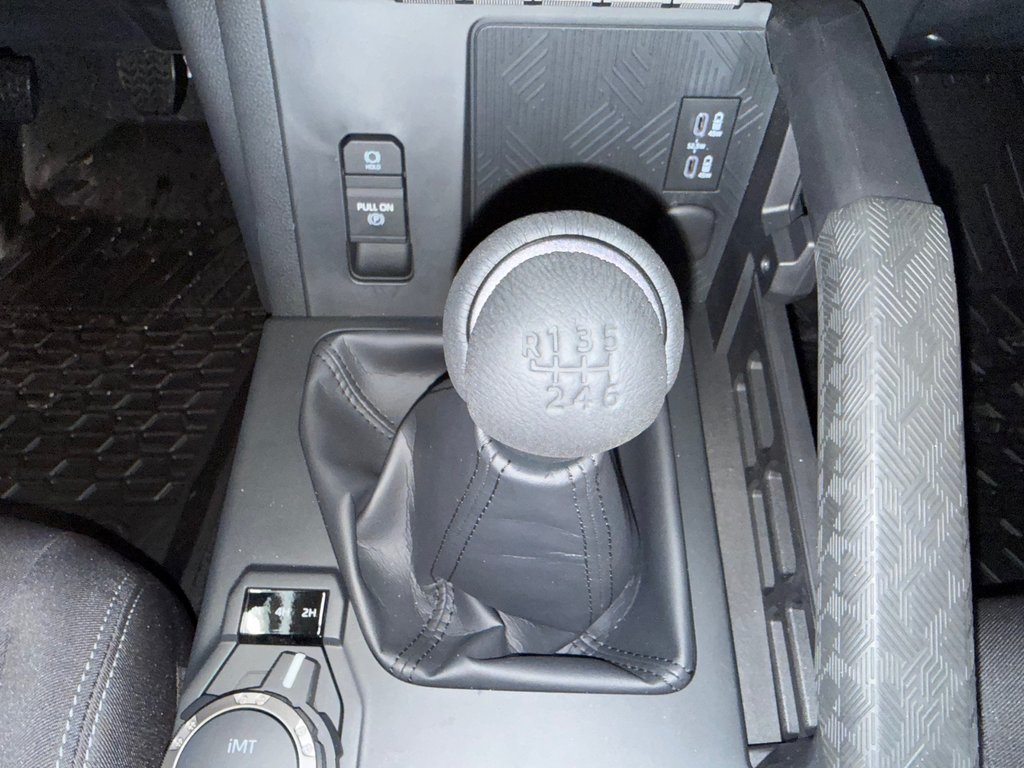 Toyota Tacoma 4x4 Double Cab 6M TRD Hors route (caisse 5 pi) 2025 à Cowansville, Québec - 36 - w1024h768px