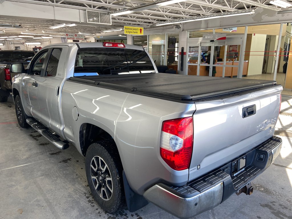 2016 Toyota Tundra SR5 in Cowansville, Quebec - 8 - w1024h768px