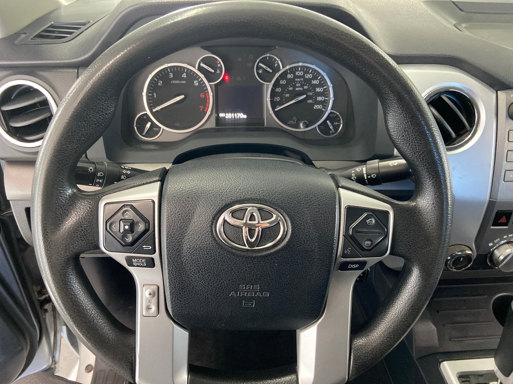2016 Toyota Tundra SR5 in Cowansville, Quebec - 32 - w1024h768px