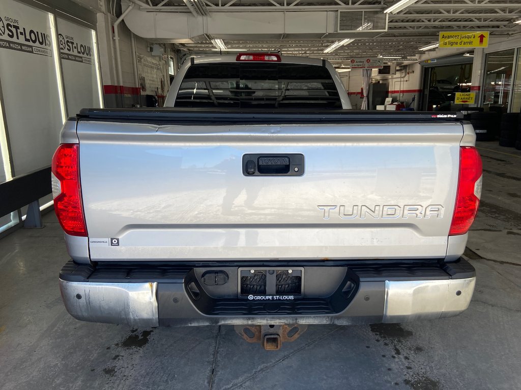 2016 Toyota Tundra SR5 in Cowansville, Quebec - 42 - w1024h768px