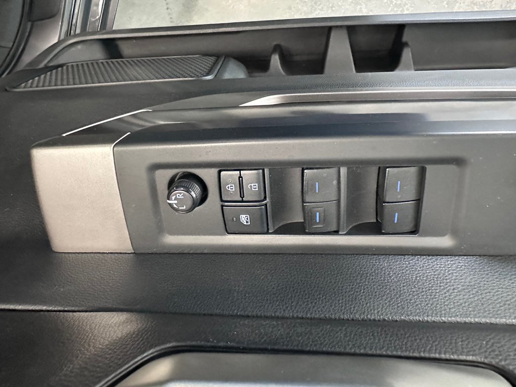 2022 Toyota Tundra TRD sport in Cowansville, Quebec - 18 - w1024h768px