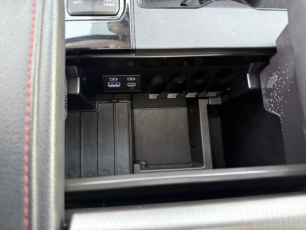 2023 Toyota Tundra TRD PRO in Cowansville, Quebec - 26 - w1024h768px