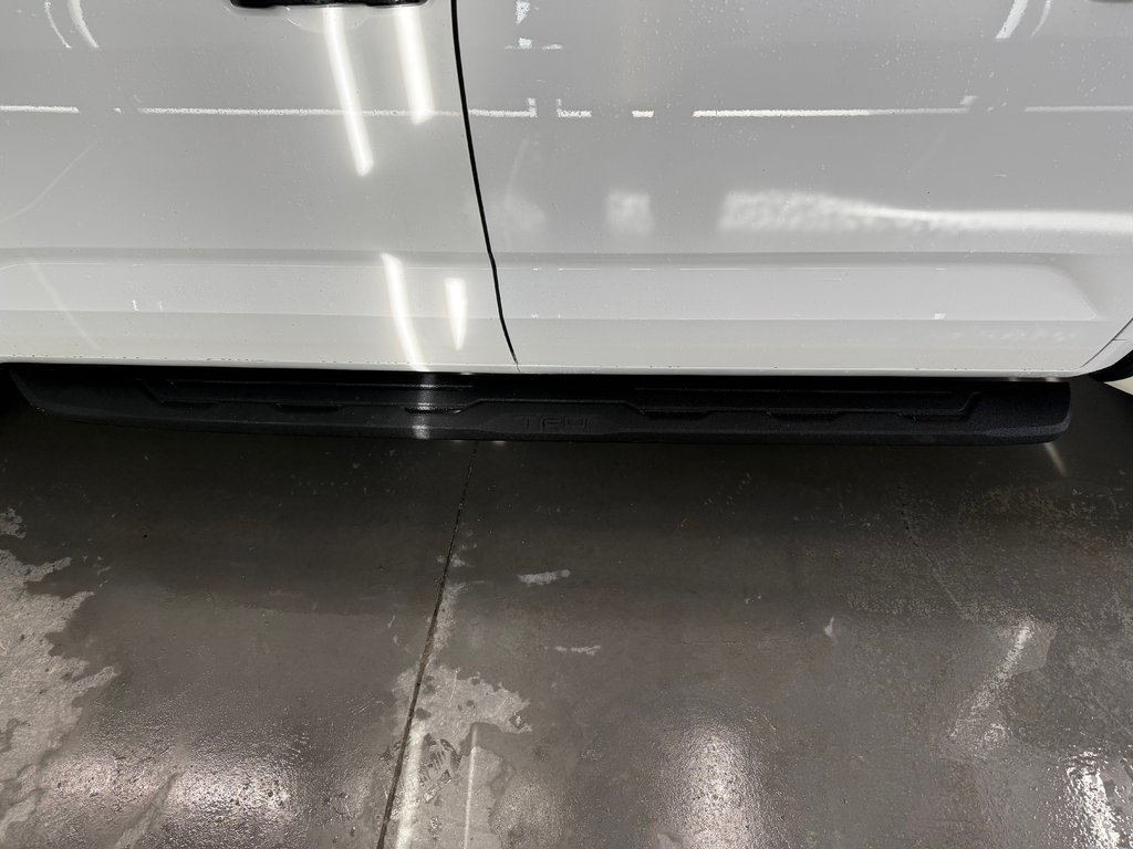 2023 Toyota Tundra TRD PRO in Cowansville, Quebec - 12 - w1024h768px