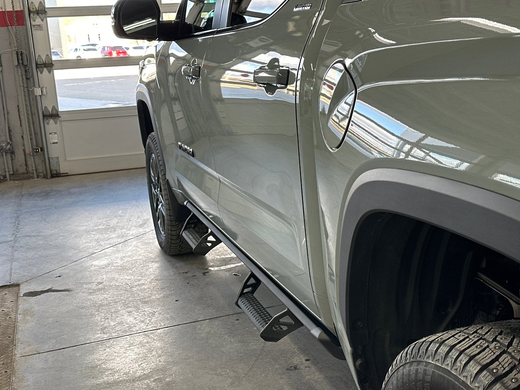 2024  Tundra Limited Hybrid LIFT KIT MARCHE PIEDS 9752 KM in Cowansville, Quebec - 8 - w1024h768px
