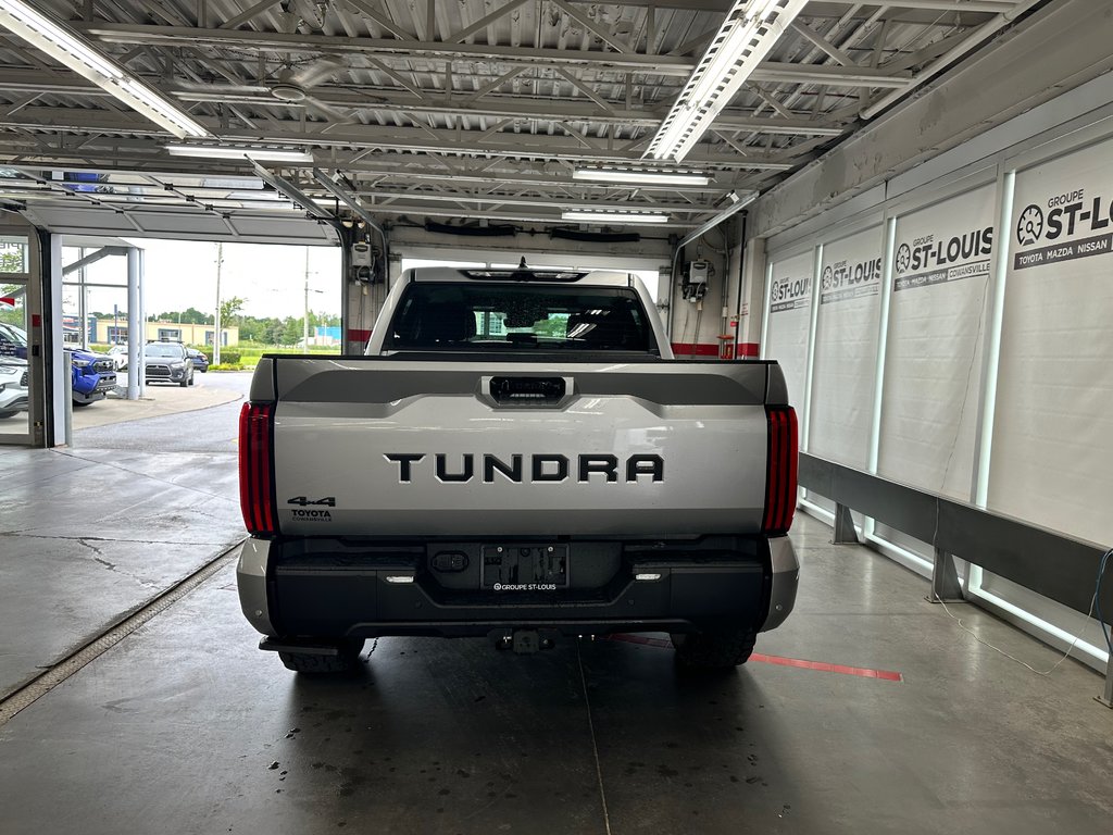 TUNDRA HYBRID CREWMAX LIMITED MODIFIER 2024 à Cowansville, Québec - 4 - w1024h768px