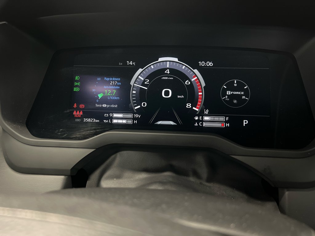 2024 Toyota Tundra Platinum in Cowansville, Quebec - 50 - w1024h768px