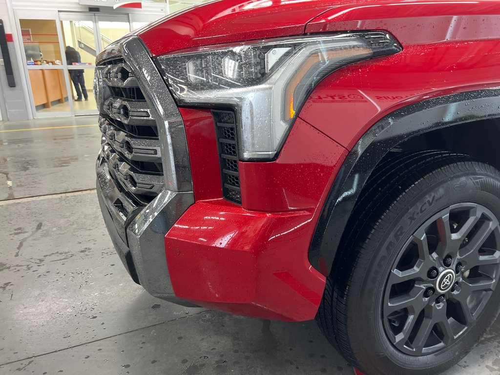 2024 Toyota Tundra Platinum in Cowansville, Quebec - 13 - w1024h768px