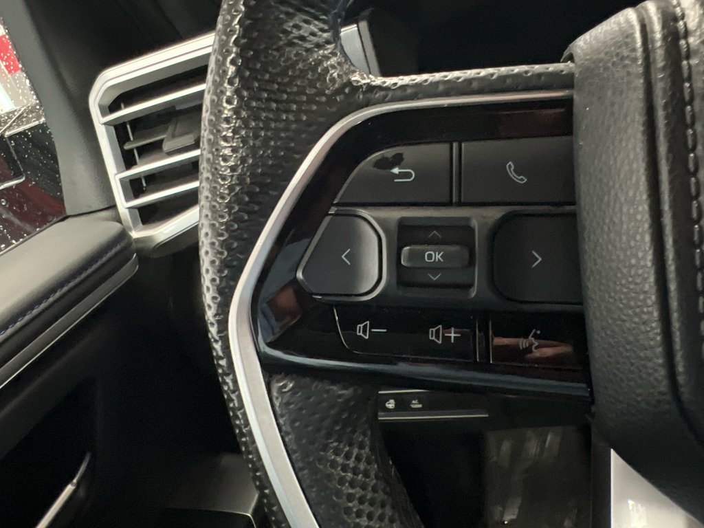 2024 Toyota Tundra Platinum in Cowansville, Quebec - 46 - w1024h768px