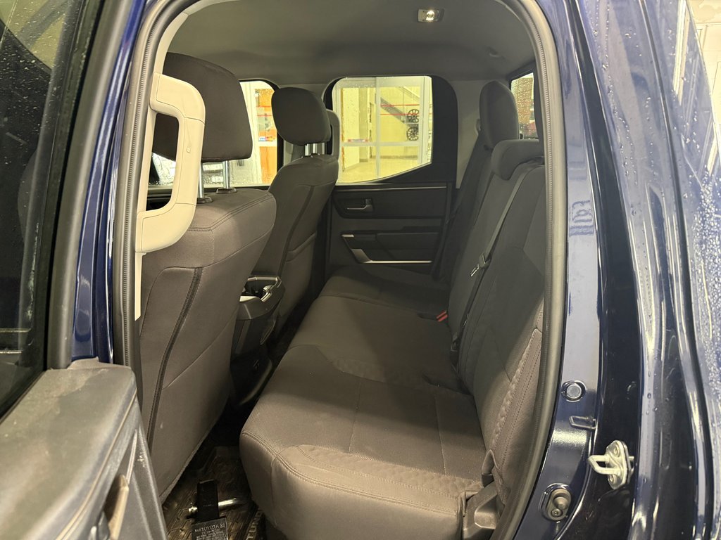 Toyota Tundra SR5 2024 à Cowansville, Québec - 11 - w1024h768px
