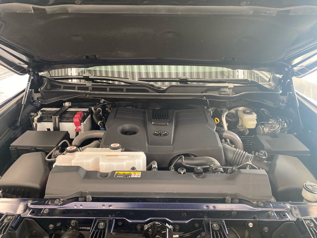 Toyota Tundra SR5 2024 à Cowansville, Québec - 14 - w1024h768px