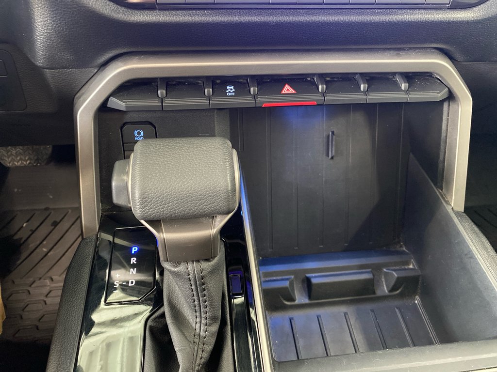 Toyota Tundra SR5 2024 à Cowansville, Québec - 28 - w1024h768px