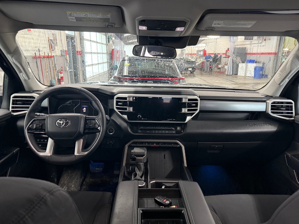 Toyota Tundra SR5 2024 à Cowansville, Québec - 12 - w1024h768px