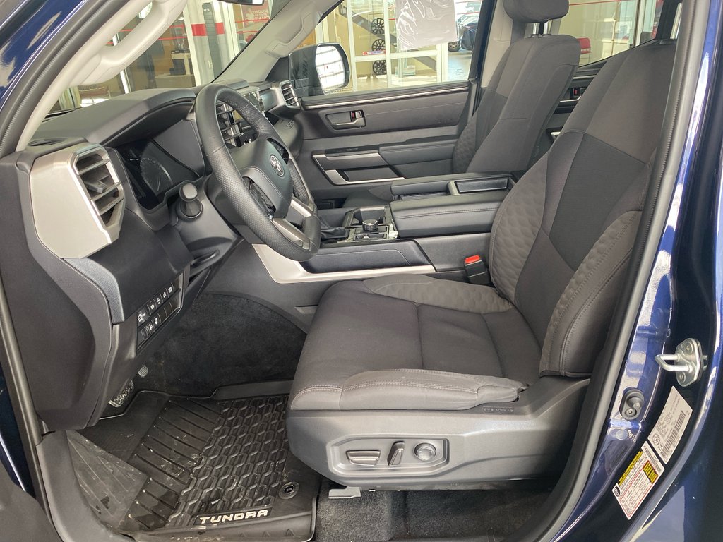 Toyota Tundra SR5 2024 à Cowansville, Québec - 15 - w1024h768px