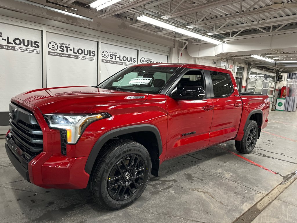 2025 Toyota TUNDRA HYBRID CREWMAX LIMITED in Cowansville, Quebec - 1 - w1024h768px