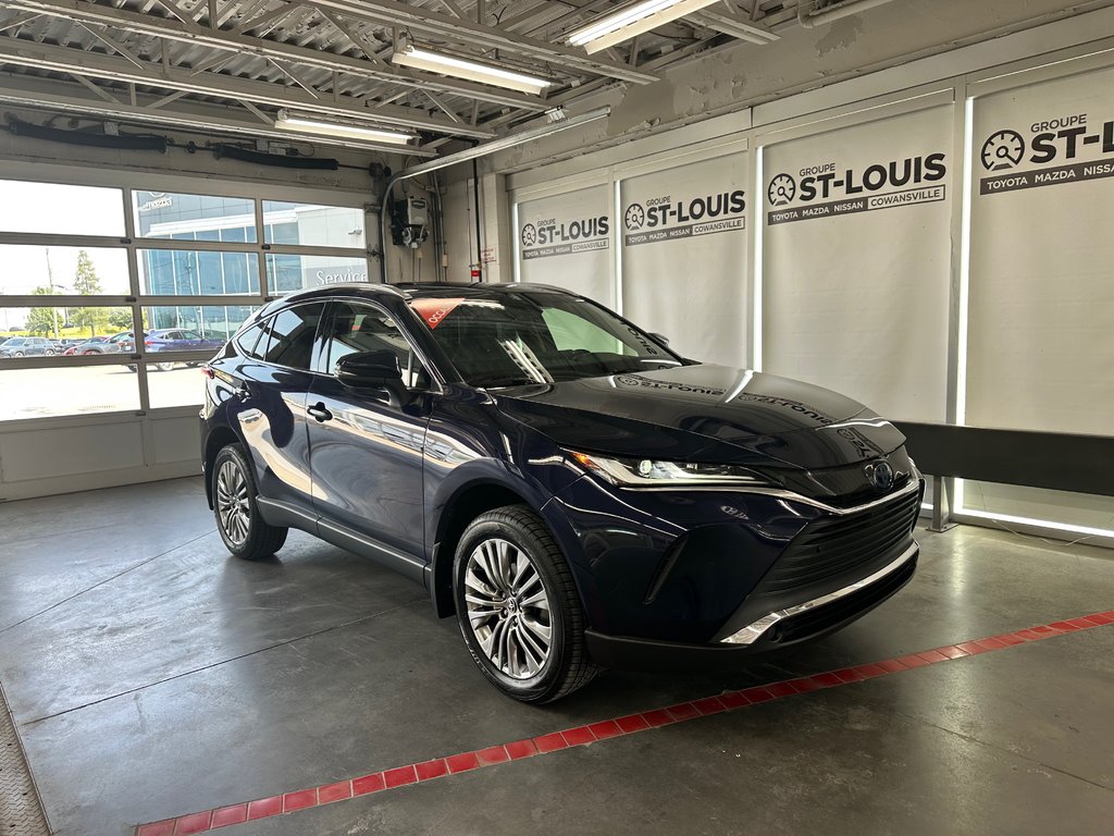 2022  Venza XLE -Sièges chauffants et ventilé- in Cowansville, Quebec - 9 - w1024h768px