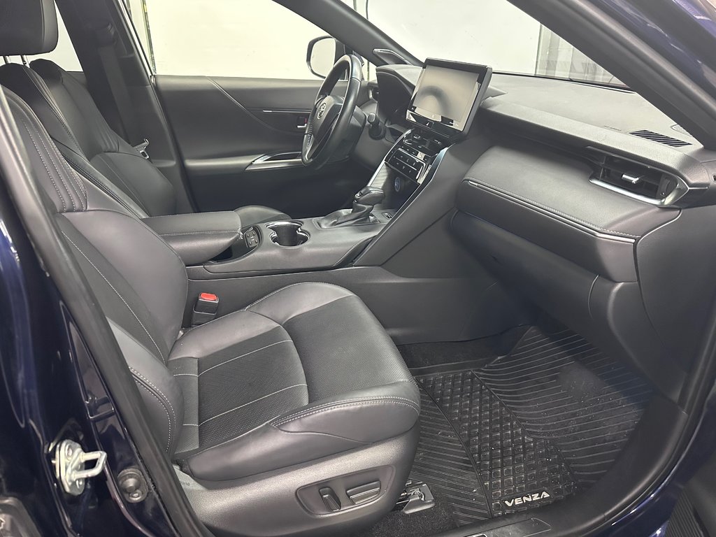 Toyota Venza XLE AWD - Cuir - Sièges et volant chauffant - Camé 2022 à Cowansville, Québec - 16 - w1024h768px