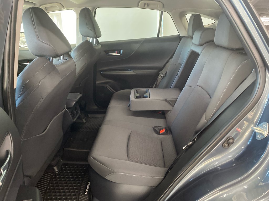 Toyota Venza LE 2022 à Cowansville, Québec - 10 - w1024h768px