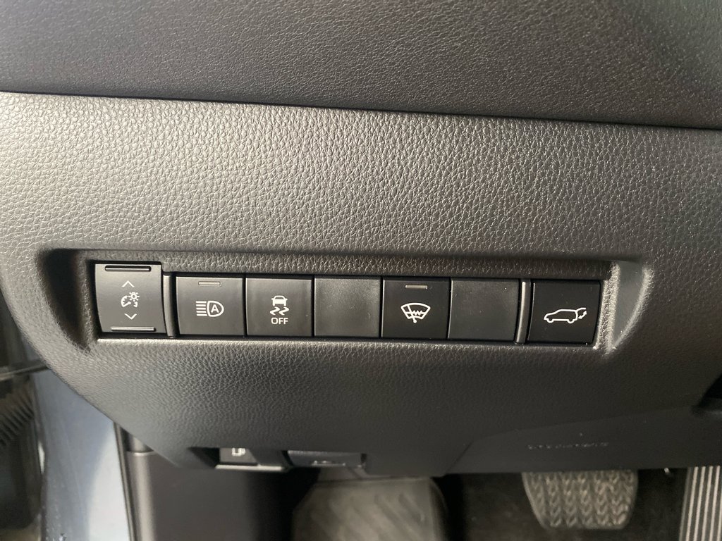 Toyota Venza LE 2022 à Cowansville, Québec - 12 - w1024h768px