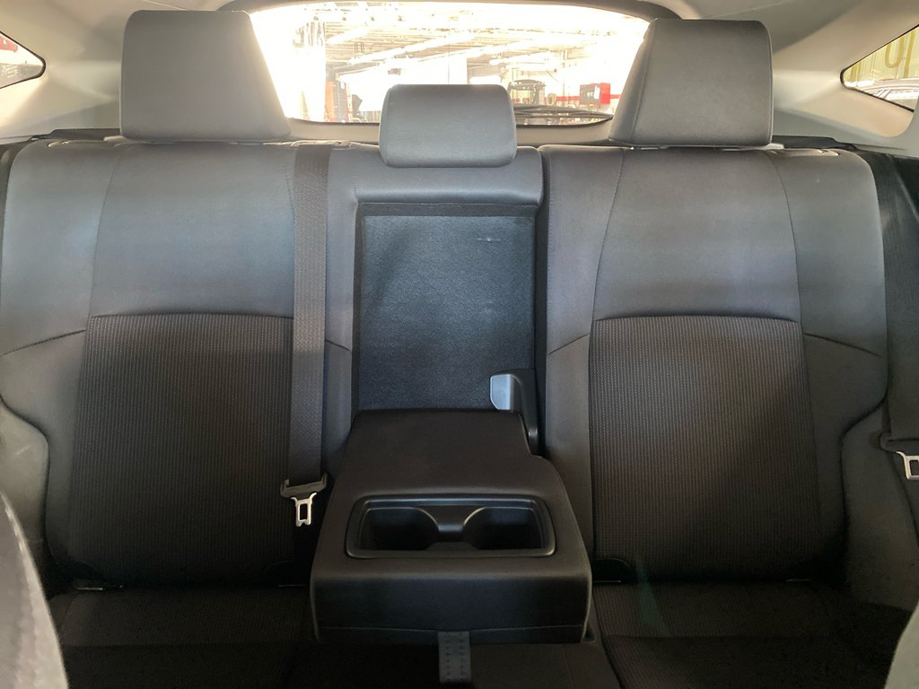 Toyota Venza LE 2022 à Cowansville, Québec - 23 - w1024h768px