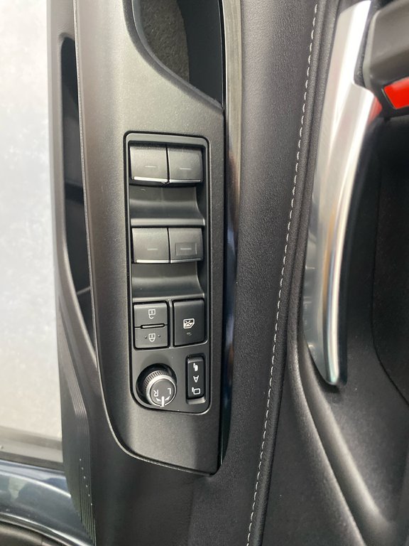 Toyota Venza LE 2022 à Cowansville, Québec - 11 - w1024h768px