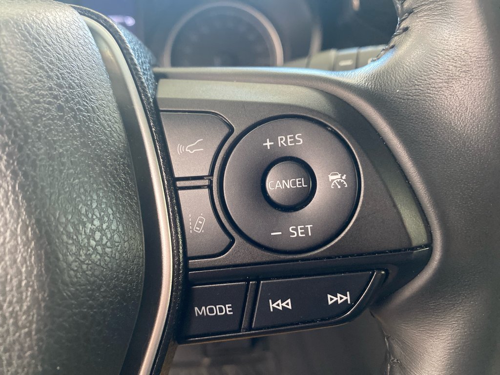 Toyota Venza LE 2022 à Cowansville, Québec - 16 - w1024h768px