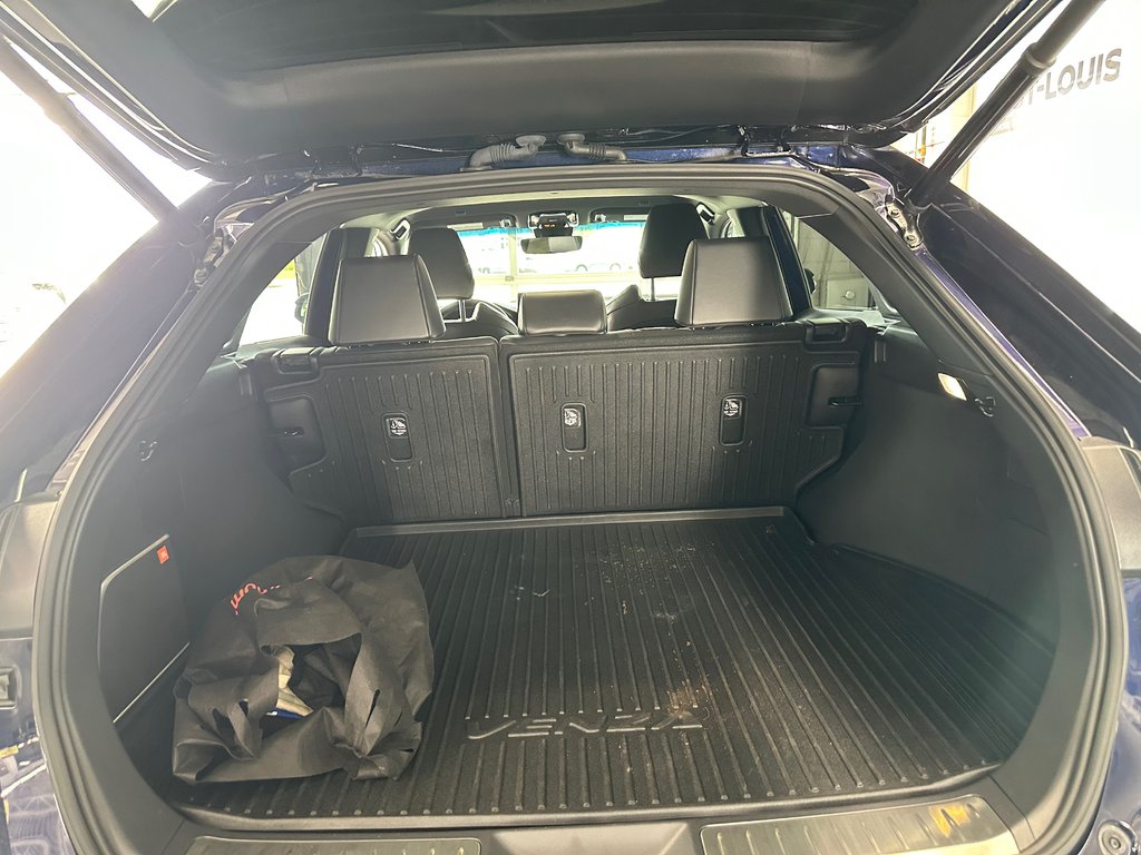 Toyota Venza XLE 2023 à Cowansville, Québec - 11 - w1024h768px