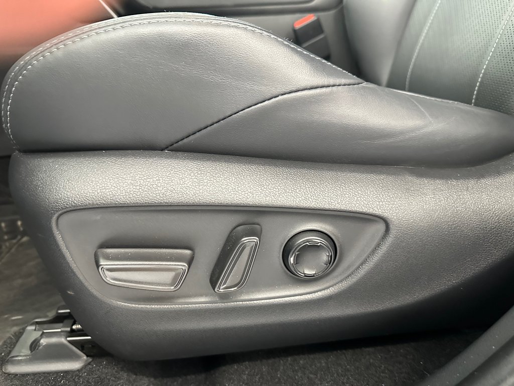 Toyota Venza XLE 2023 à Cowansville, Québec - 12 - w1024h768px