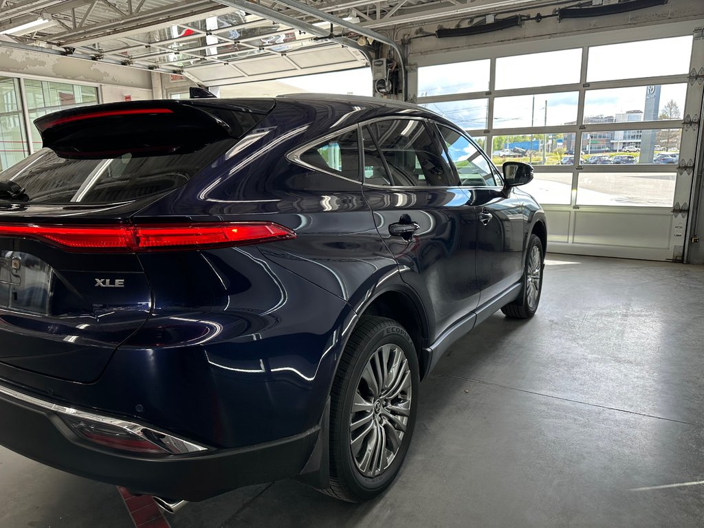 Toyota Venza XLE 2023 à Cowansville, Québec - 5 - w1024h768px