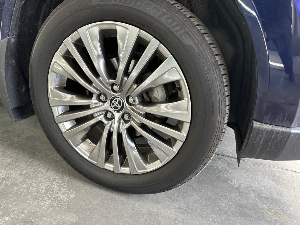 Toyota Venza XLE 2023 à Cowansville, Québec - 7 - w1024h768px