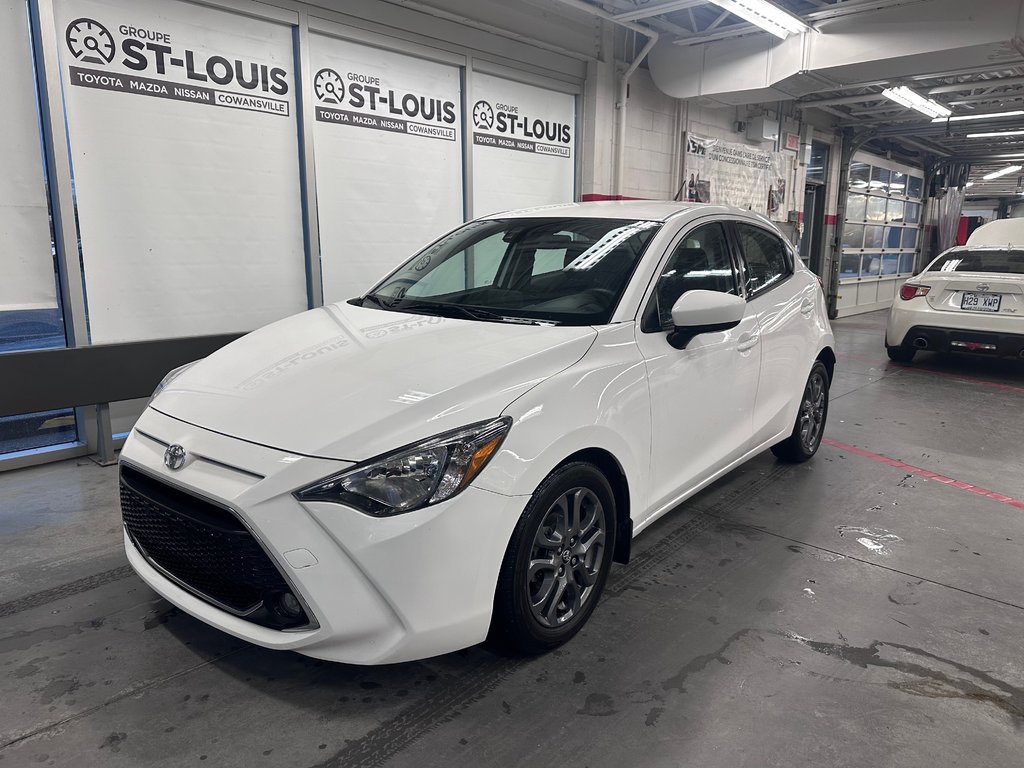 Toyota Yaris Hatchback XLE SIÈGES ET VOLANT CFAUFFANTS / MAGS / CAMÉRA 2020 à Cowansville, Québec - 1 - w1024h768px