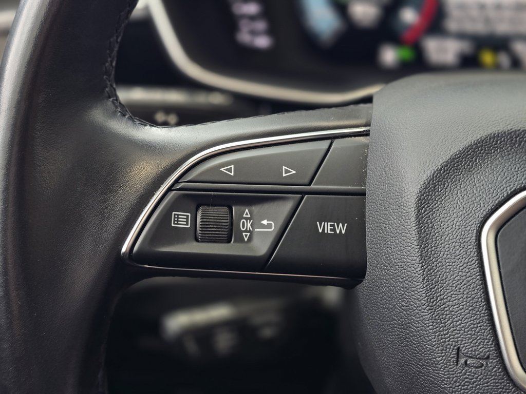 2022 Audi Q3 Progressiv | AWD | TOIT | CUIR | BAS KM | +++ in Laval, Quebec - 14 - w1024h768px