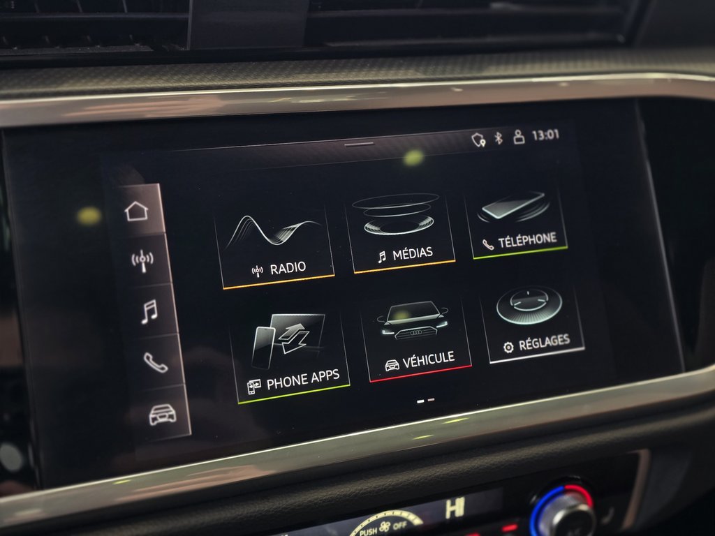2022 Audi Q3 Progressiv | AWD | TOIT | CUIR | BAS KM | +++ in Laval, Quebec - 19 - w1024h768px