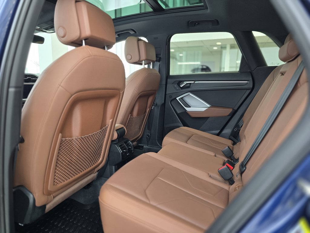 2022 Audi Q3 Progressiv | AWD | TOIT | CUIR | BAS KM | +++ in Laval, Quebec - 10 - w1024h768px