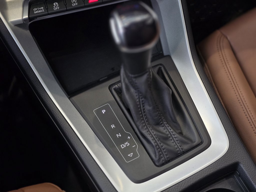 2022 Audi Q3 Progressiv | AWD | TOIT | CUIR | BAS KM | +++ in Laval, Quebec - 16 - w1024h768px