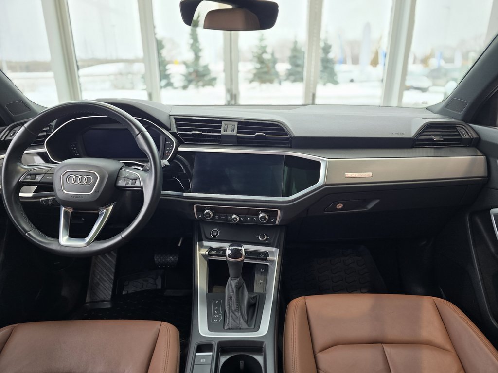 2022 Audi Q3 Progressiv | AWD | TOIT | CUIR | BAS KM | +++ in Laval, Quebec - 11 - w1024h768px