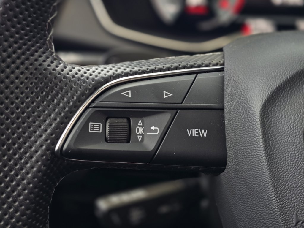 2022 Audi Q5 Technik S-Line | CUIR | PANO | CAM 360 | CARPLAY in Laval, Quebec - 15 - w1024h768px