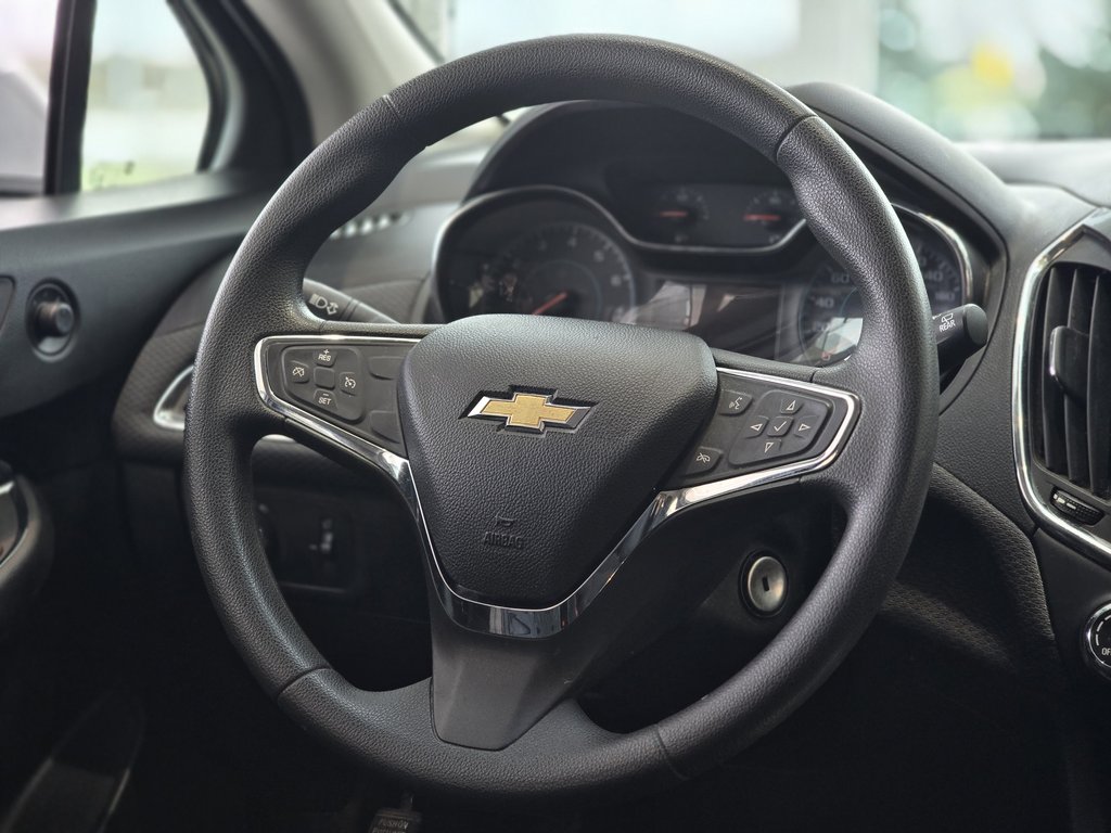 Chevrolet Cruze LT | BAS KM | AUTOMATIQUE | CAMÉRA | BLUETOOTH +++ 2018 à Laval, Québec - 11 - w1024h768px