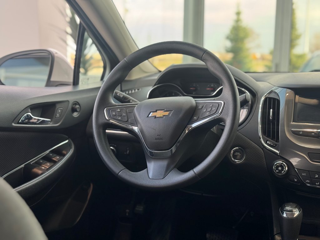 2018 Chevrolet Cruze LT | BAS KM | AUTOMATIQUE | CAMÉRA | BLUETOOTH +++ in Laval, Quebec - 12 - w1024h768px