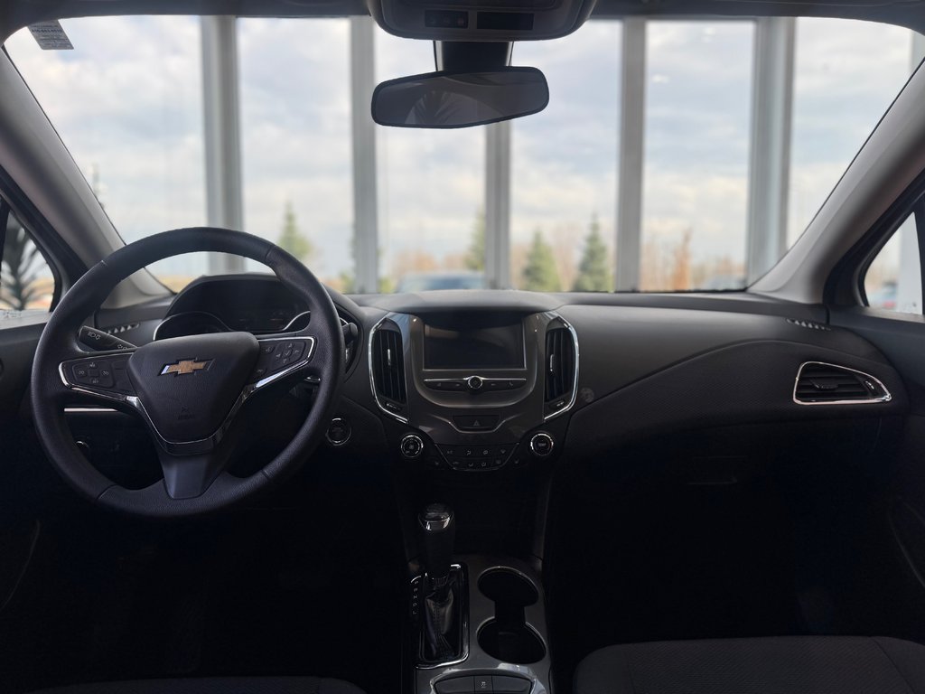 2018 Chevrolet Cruze LT | BAS KM | AUTOMATIQUE | CAMÉRA | BLUETOOTH +++ in Laval, Quebec - 11 - w1024h768px