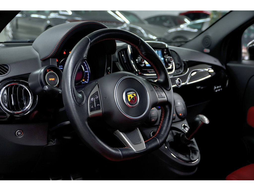 2017 Fiat 500 Abarth 500 / Transmission Manuelle in Laval, Quebec - 13 - w1024h768px